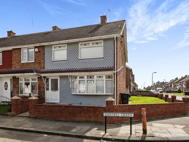 A three-bedroom home has gone up for sale with an interesting feature - a wall with a huge Peaky Blinders mural. 