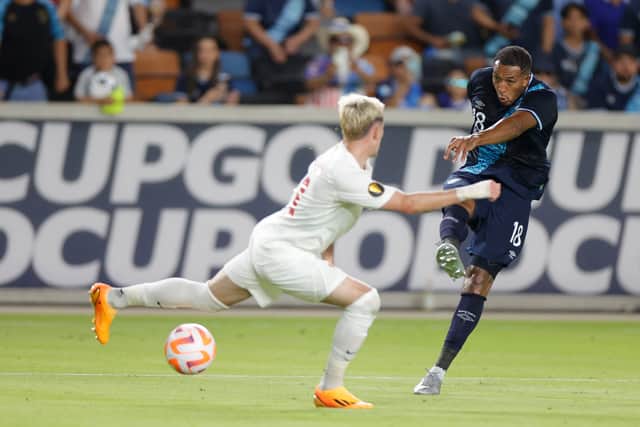 Nathaniel Mendez-Laing playing for Guatemala