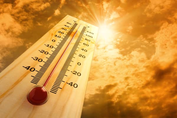 Top tips to avoid heat exhaustion this summer. ( Photo: vladischern - stock.adobe.com) 