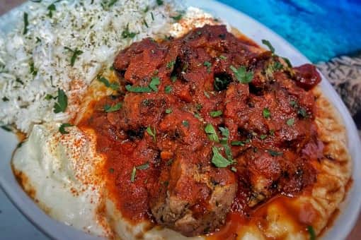 Giaourtlou platter was filled with chargrilled chicken, a perfectly seasoned tomato sauce and tangy yoghurt