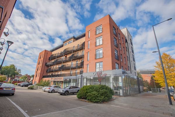 Residents in the new Castleward estate feared a new late-night dessert café could trigger more problems in the area 