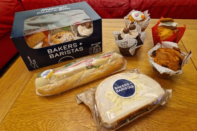 Here is my Bakers + Baristas Too Good To Go haul consisting of 10 muffins (six in the box), four on the table and two savoury items