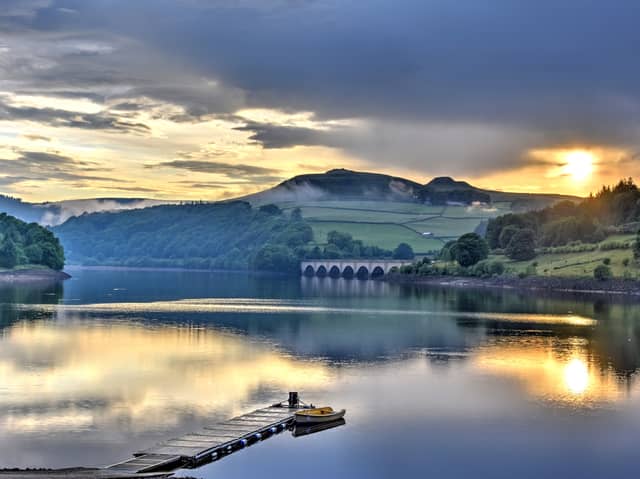 Derbyshire is filled with amazing walking trails and hiking routes. From enjoying a sunset over the Derwent Dam, to taking a scenic stroll at Chatsworth House near the Peak District, here is our round-up of best walks to enjoy this summer.