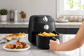 The compact Midea air fryer is designed for smaller kitchens, flats and quick weekday meals