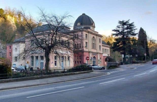During the Darley Dale walk, you will pass the Grand Pavilion in Matlock Bath, where many have reportedly seen ghostly apparitions