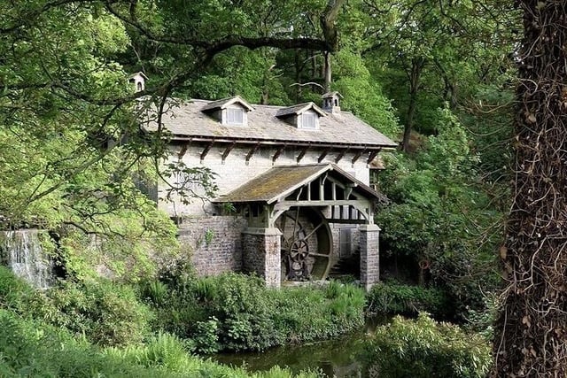 These are some of the best places for a romantic walk across Derbyshire.  © John Sutton - geograph.org.uk/p/6164714