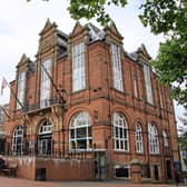 The DE5 postcode district covers the post town of Ripley and the local authority area of Amber Valley. 