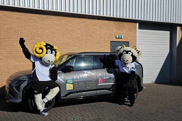 Rammie & Ewie with NK Motors' new Kia EV3