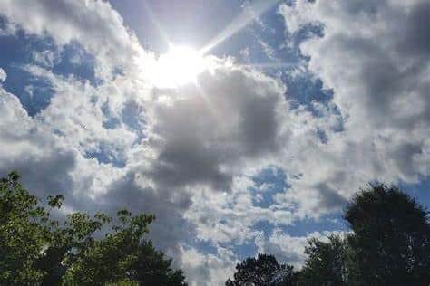 The weekend weather in this area is expected to be dry and cloudy with sunny spells.