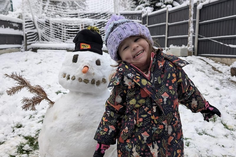 Adorable photo submitted by Lauren Wood. She said: "Out building a snowman at 7.30am with an excited 3 year old ⛄"