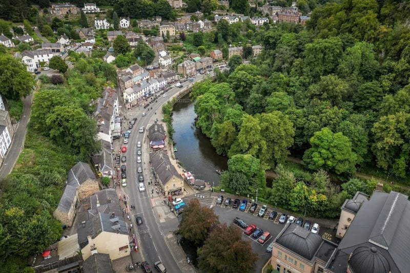 A visit to the neighbouring towns of Matlock and Matlock Bath should feature in everyone’s itinerary for a Derbyshire day out! They occupy a beautiful position in a stunning limestone valley and both offer a wealth of attractions for the whole family.