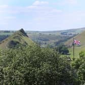 Discover 28 picturesque spots in Derbyshire and Peak District perfect for a Mother's Day trip